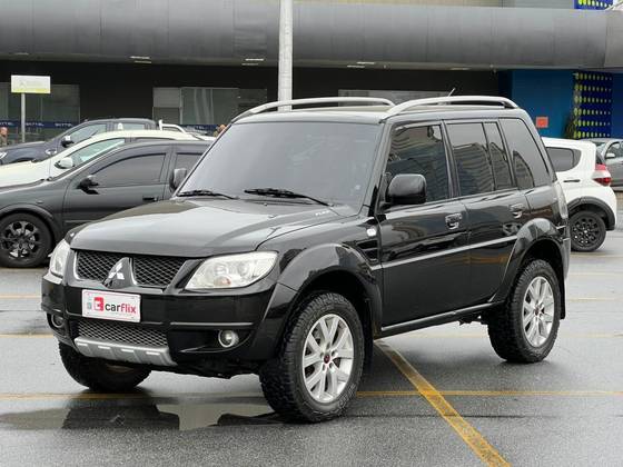 MITSUBISHI PAJERO TR4 2.0 4X4 16V 140CV FLEX 4P AUTOMÁTICO MITSUBISHI PAJERO TR4 2.0 4X4 16V 140CV FLEX 4P AUTOMÁTICO